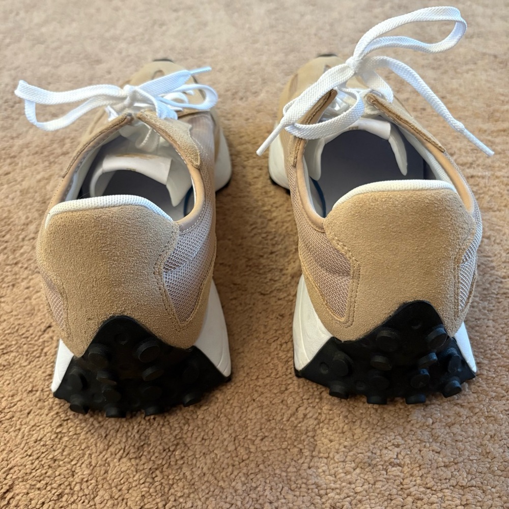 New Balance 327 Sneakers - Picture 8 of 11